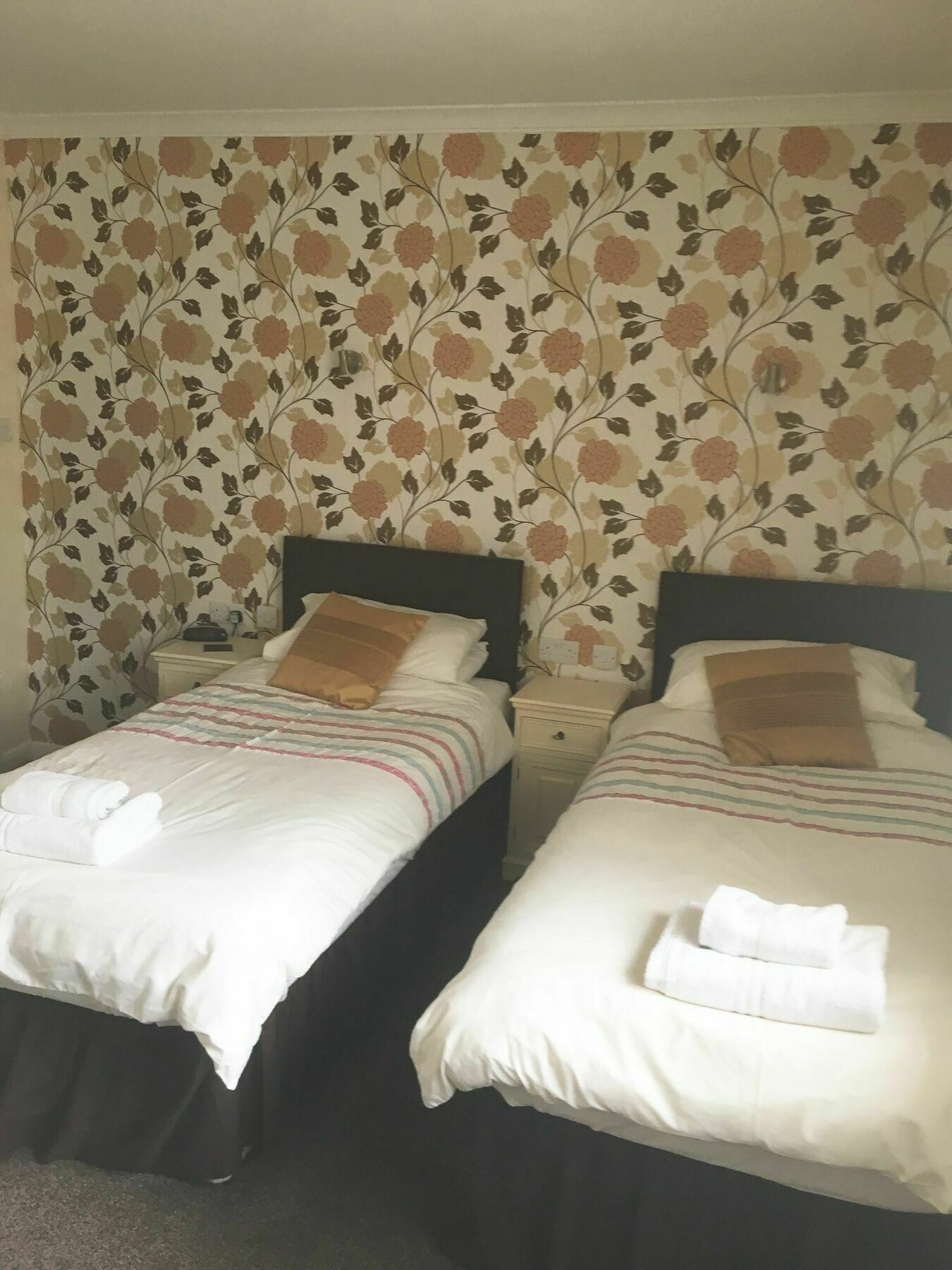 White Lodge Guest House Skegness Exteriör bild